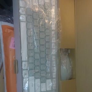 Sleek Wireless Keyboard and Mouse Set